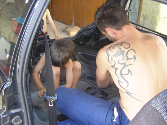 Screenshot 2025-11-17 at 07-35-11 demontage ylan et moi 800 x 800.JPG (Image JPEG 564 × 423 pixels).png